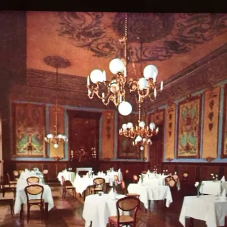 Exceptionnel !!! Venez Sejourner Dans Les 3 D'un Authentique Ancien Palace De La Belle Epoque De 1874 !!! Unique !!! Menton