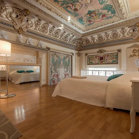 Appartement Exceptionnel !!! Venez Sejourner Dans Les 3 D'un Authentique Ancien Palace De La Belle Epoque De 1874 !!! Unique !!!