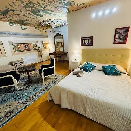 Exceptionnel !!! Venez Sejourner Dans Les 3 D'un Authentique Ancien Palace De La 