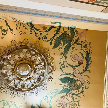 Exceptionnel !!! Venez Sejourner Dans Les 3 D'un Authentique Ancien Palace De La 