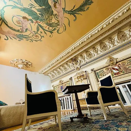 Belle époque Palace Suites: Seaside Elegance In